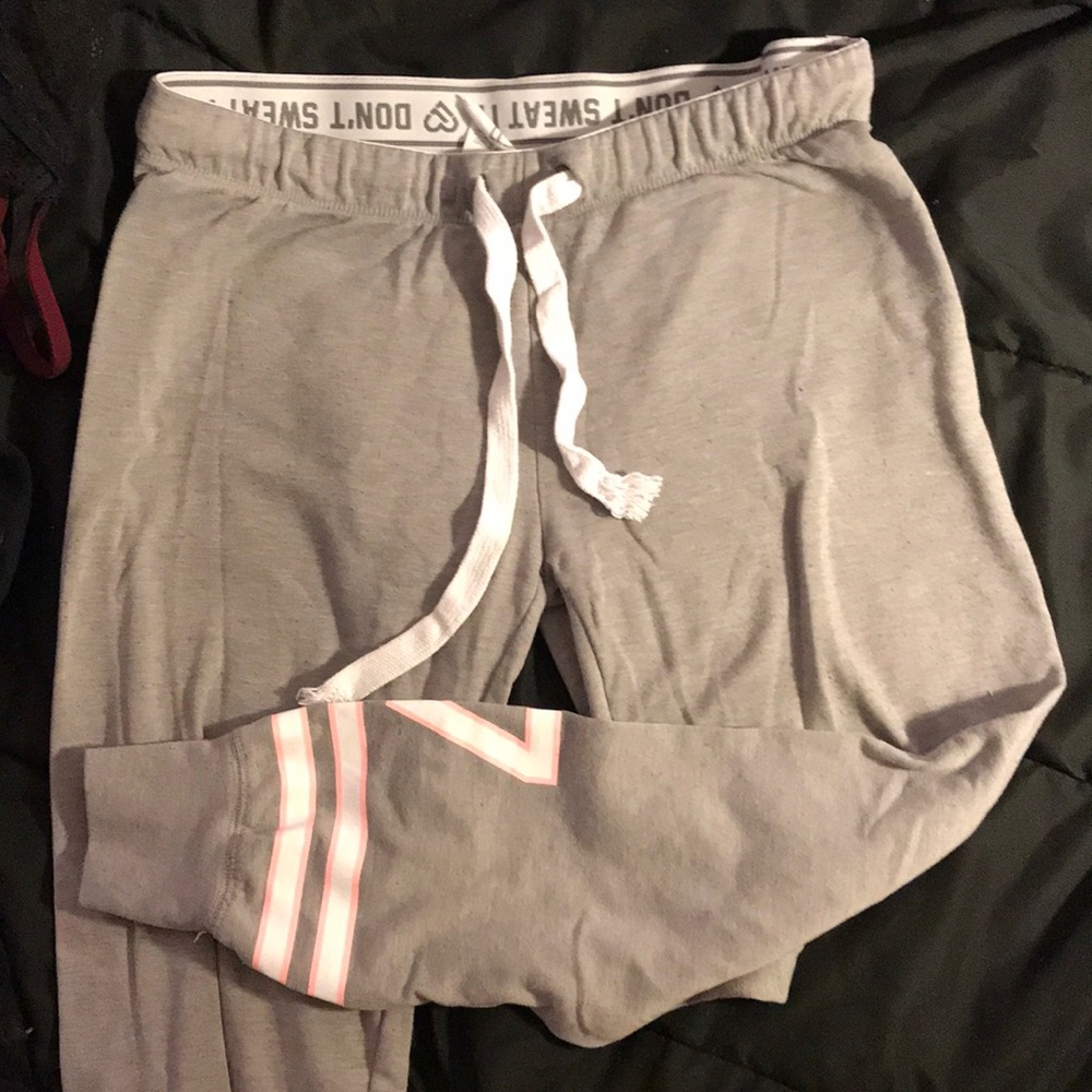 Light joggers (gray)